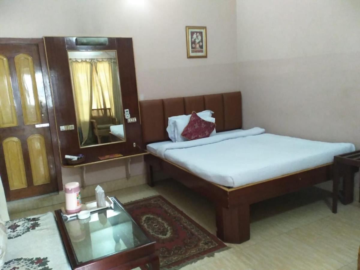 Hotel Jyoti Forbesganj Екстер'єр фото